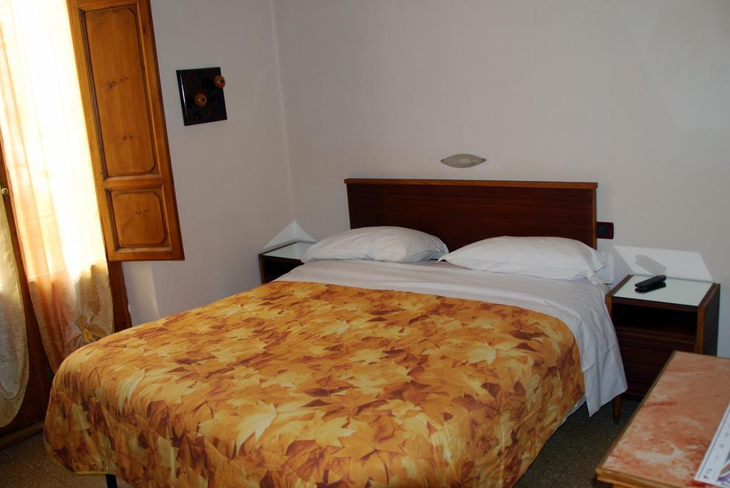 Hotel Conchiglia مونتيكاتيني تيرمي المظهر الخارجي الصورة
