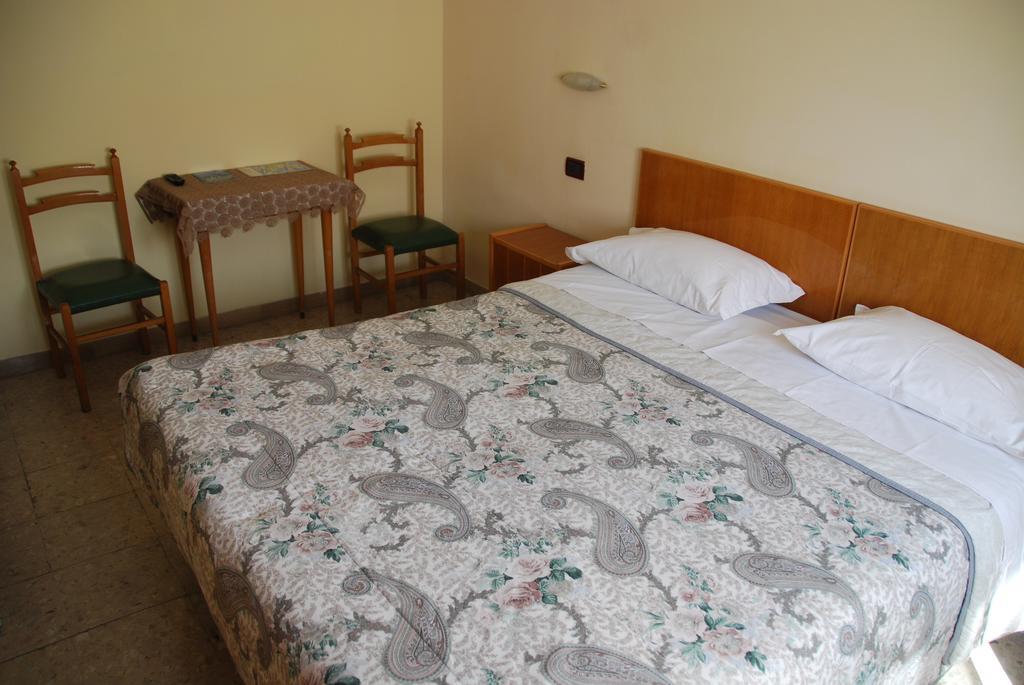 Hotel Conchiglia مونتيكاتيني تيرمي المظهر الخارجي الصورة