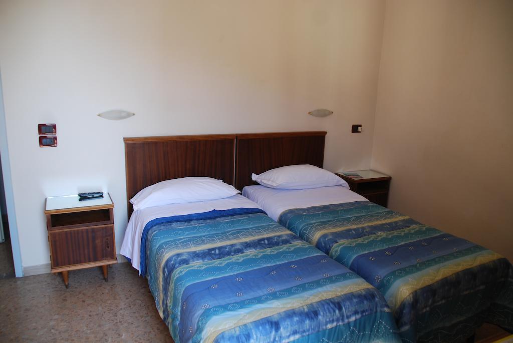 Hotel Conchiglia مونتيكاتيني تيرمي المظهر الخارجي الصورة